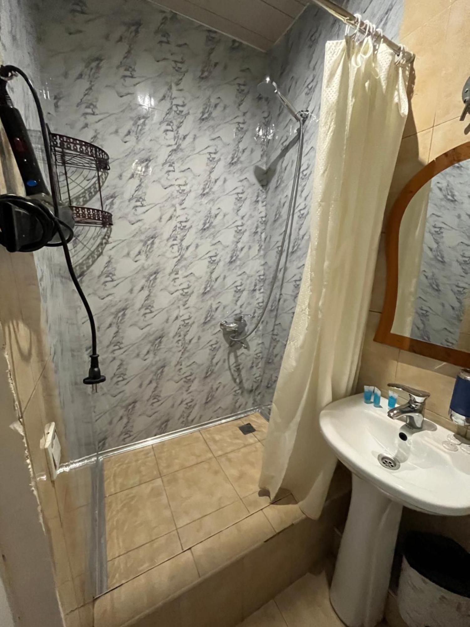 Hotel G&G Tbilisi Luaran gambar